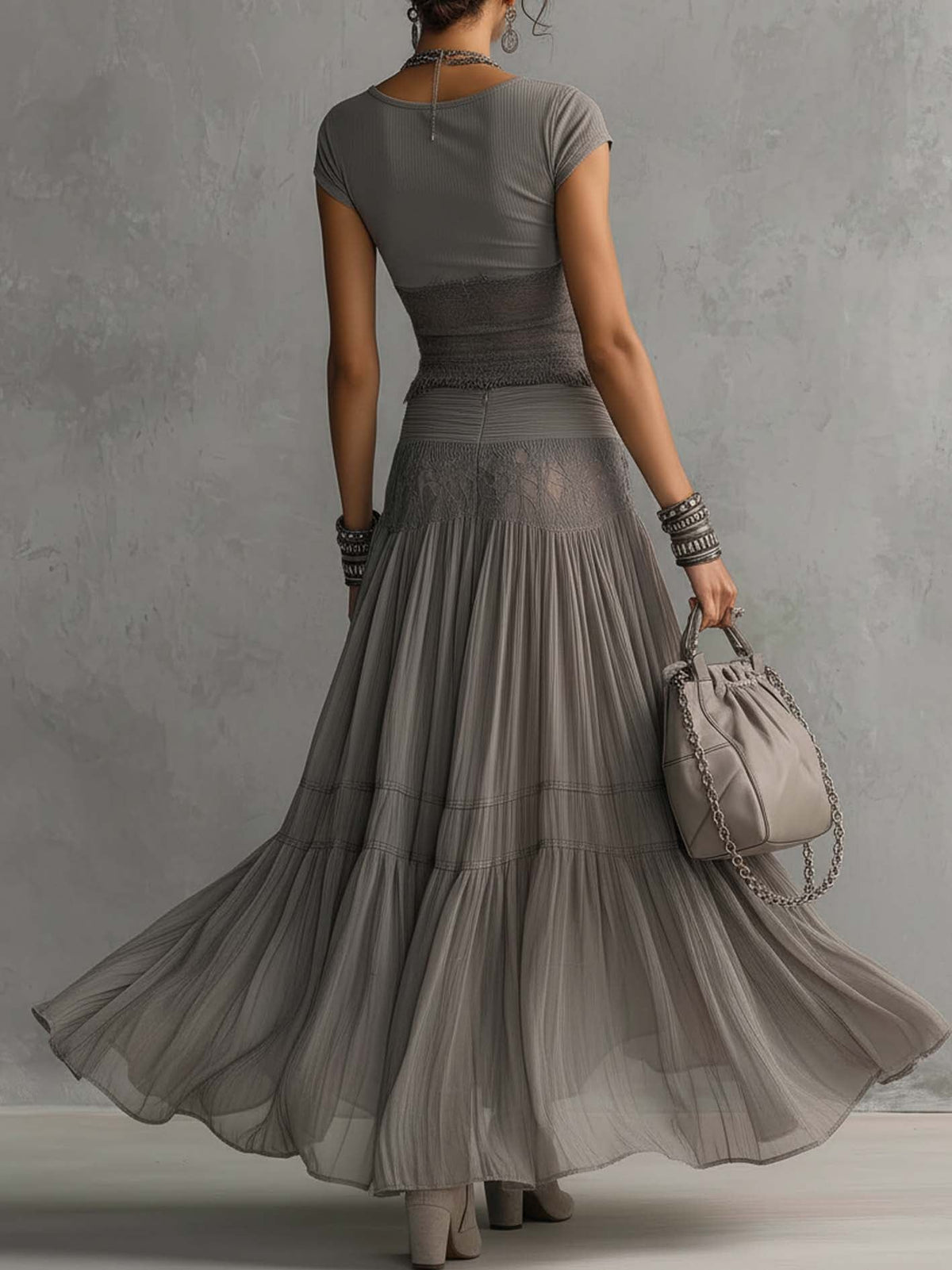 Alondra™ | Conjunto gris de top de encaje transparente y falda maxi plisada